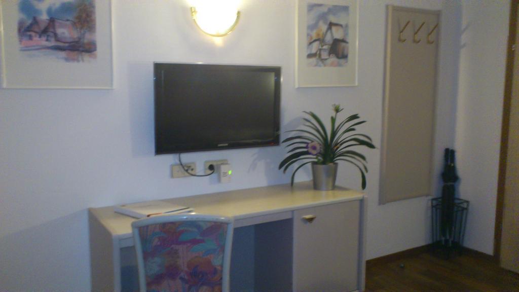 Haus Monika Apartment Oetz Ruang foto
